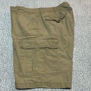 Levi’s Carrier Cargo Shorts Tan Size 36